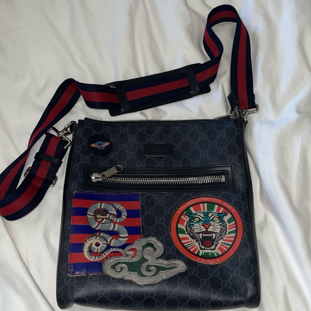 Gucci messenger bag